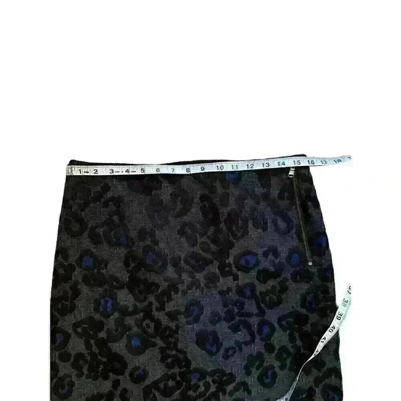 Ann Taylor Loft Skirt - Picture 3 of 4